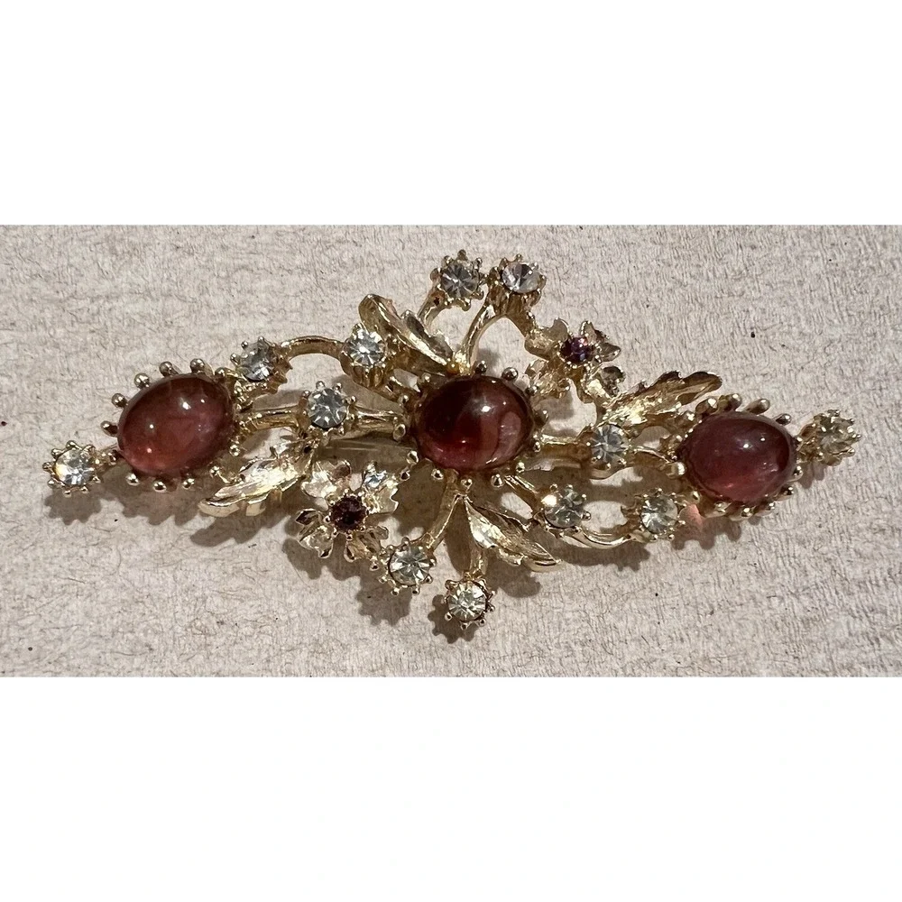 Vtg Goldtone Brooch Pin Purple Glass Cabochons‎ Stones & Clear Rhinestones